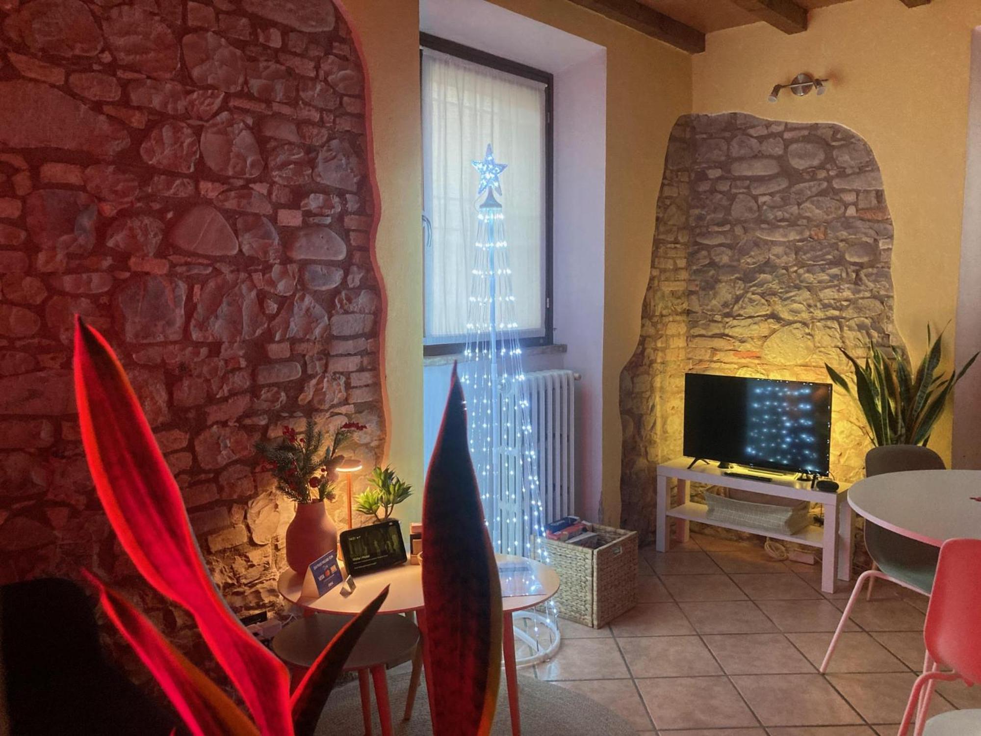 Апартаменти Residenza Borgo 9 Коллеккіо Екстер'єр фото
